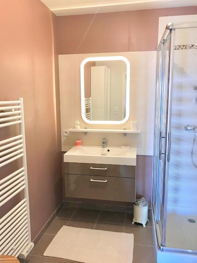 Appartement Hyper Centre, Plage A Pieds, 2 Chambres, 4 Personnes Chatelaillon-Plage Ngoại thất bức ảnh