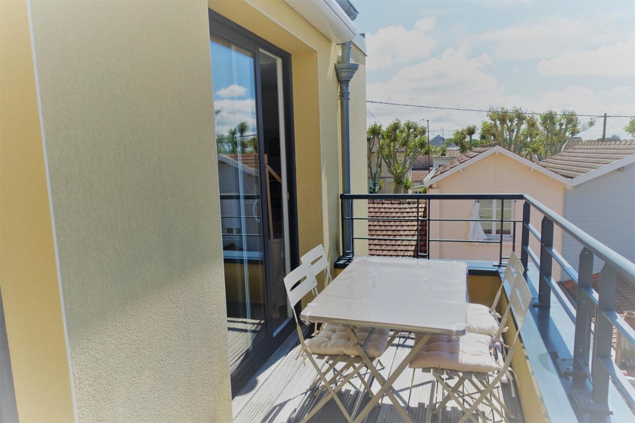 Appartement Hyper Centre, Plage A Pieds, 2 Chambres, 4 Personnes Chatelaillon-Plage Ngoại thất bức ảnh